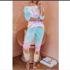 Tie dye pastel jogger pants and long sleeve shirt 2 piece loungewear set size S